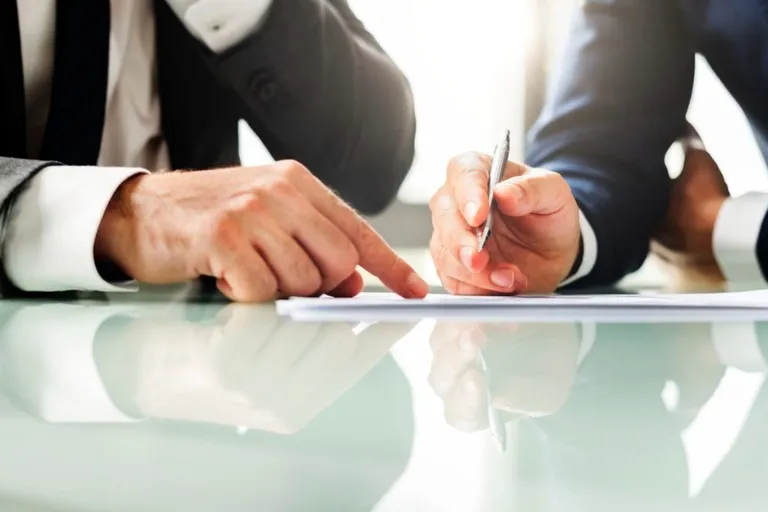 fintech sign contract